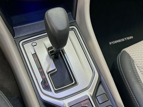 Used 2023 Subaru Forester Premium image 24