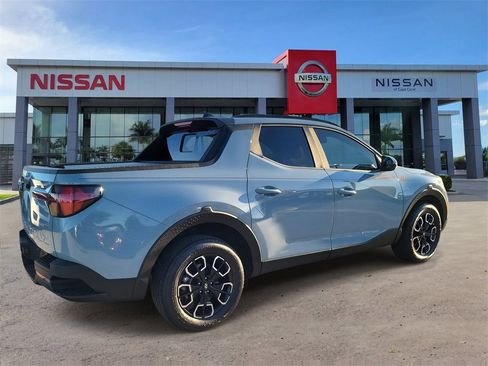 Used 2022 Hyundai Santa Cruz SEL Premium image 4