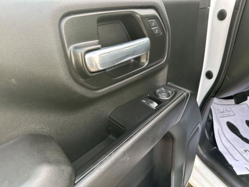 Used 2021 Chevrolet Silverado 2500 W/T w/ WT Fleet Convenience Package AWD/4WD image 10