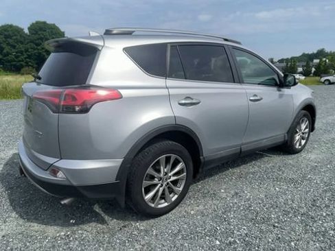 Used 2018 Toyota RAV4 Limited w/ Advanced Technology Package AWD/4WD image 4