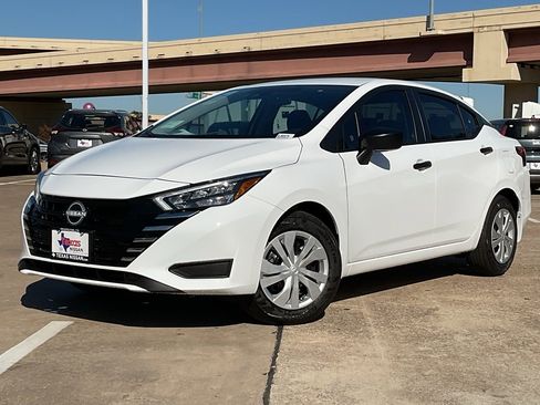 New 2025 Nissan Versa S image 2