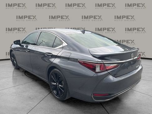 Used 2024 Lexus ES 300h F Sport FWD image 3
