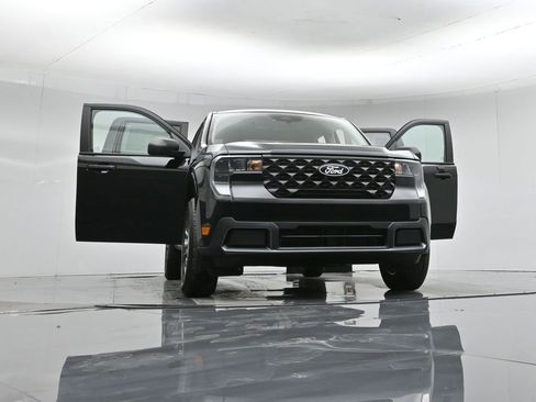 New 2026 Ford Maverick XLT FWD image 47
