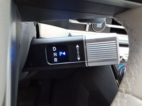 Used 2024 Hyundai Santa Fe Limited image 26