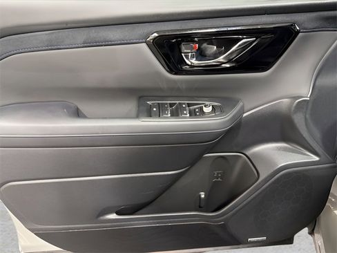 Certified 2025 Subaru Forester Limited w/ Popular Package #1 image 9