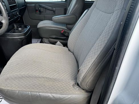 Used 2017 Chevrolet Express 3500 LT w/ LT Preferred Equipment Group image 14