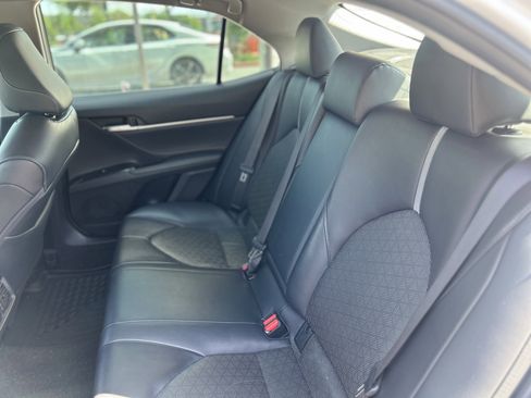 Used 2018 Toyota Camry XSE image 24