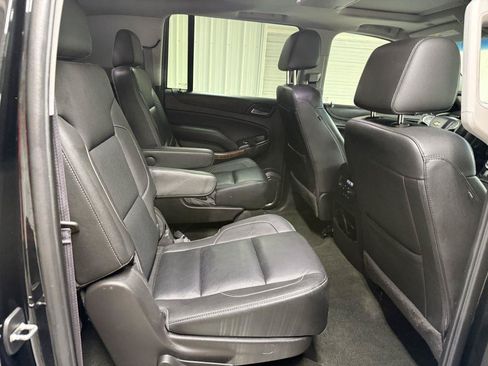 Used 2017 Chevrolet Suburban Premier AWD/4WD image 41