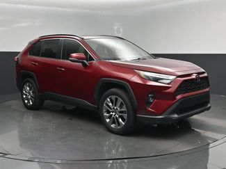 Used 2022 Toyota RAV4 XLE Premium FWD video 1