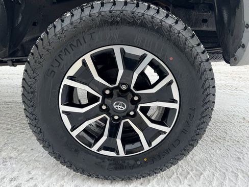 Used 2021 Toyota Tacoma TRD Sport image 43