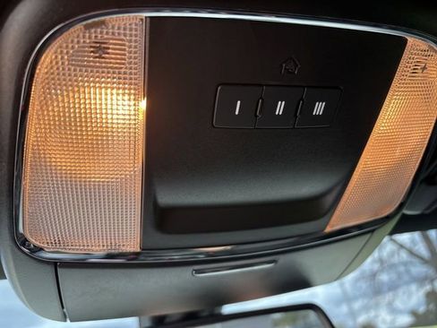 Used 2021 Dodge Charger R/T w/ Blacktop Package RWD image 27