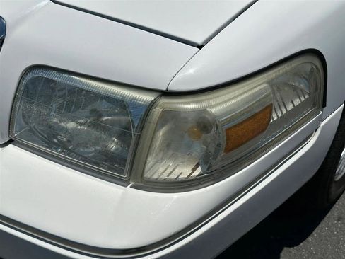 Used 2011 Mercury Grand Marquis LS RWD image 59