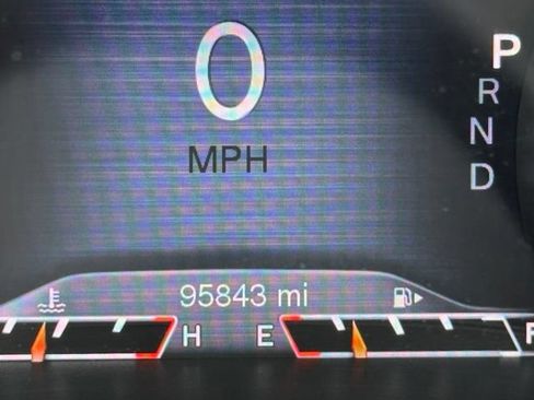 Used 2016 Jeep Cherokee Trailhawk w/ Comfort & Convenience Group AWD/4WD image 23