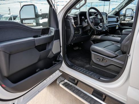New 2026 Ford F250 Lariat w/ Lariat Premium Package AWD/4WD image 31