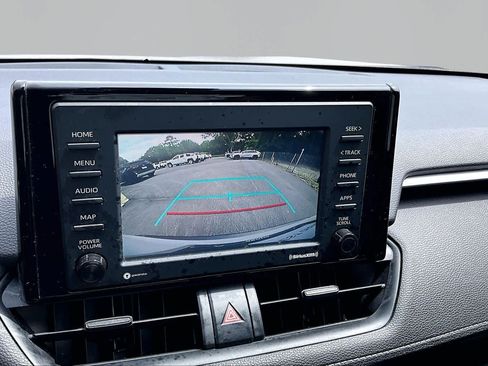 Used 2021 Toyota RAV4 XLE w/ Convenience Package FWD image 26