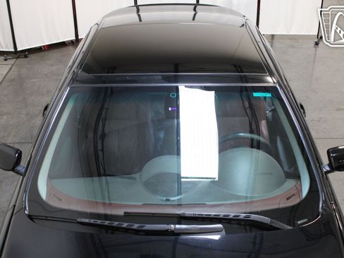 Used 2004 BMW 645Ci image 25