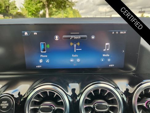 Certified 2025 Mercedes-Benz GLA 250 image 18