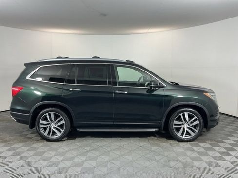 Used 2017 Honda Pilot Touring image 4