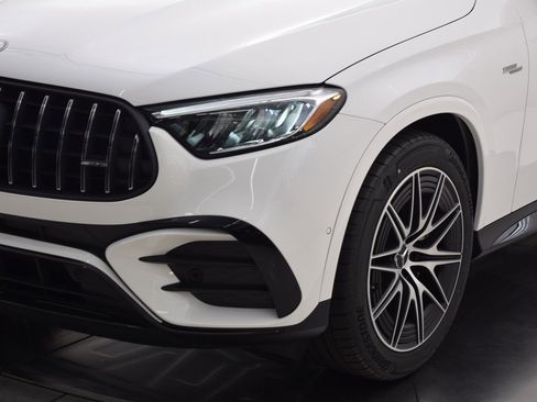 New 2026 Mercedes-Benz GLC 43 AMG 4MATIC image 10