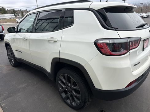 Used 2021 Jeep Compass Latitude AWD/4WD image 7