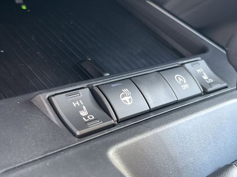 New 2026 Toyota Corolla Cross XLE image 25