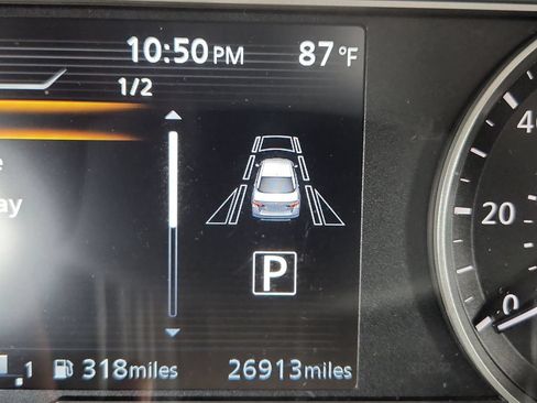 Used 2025 Nissan Versa SV FWD image 28