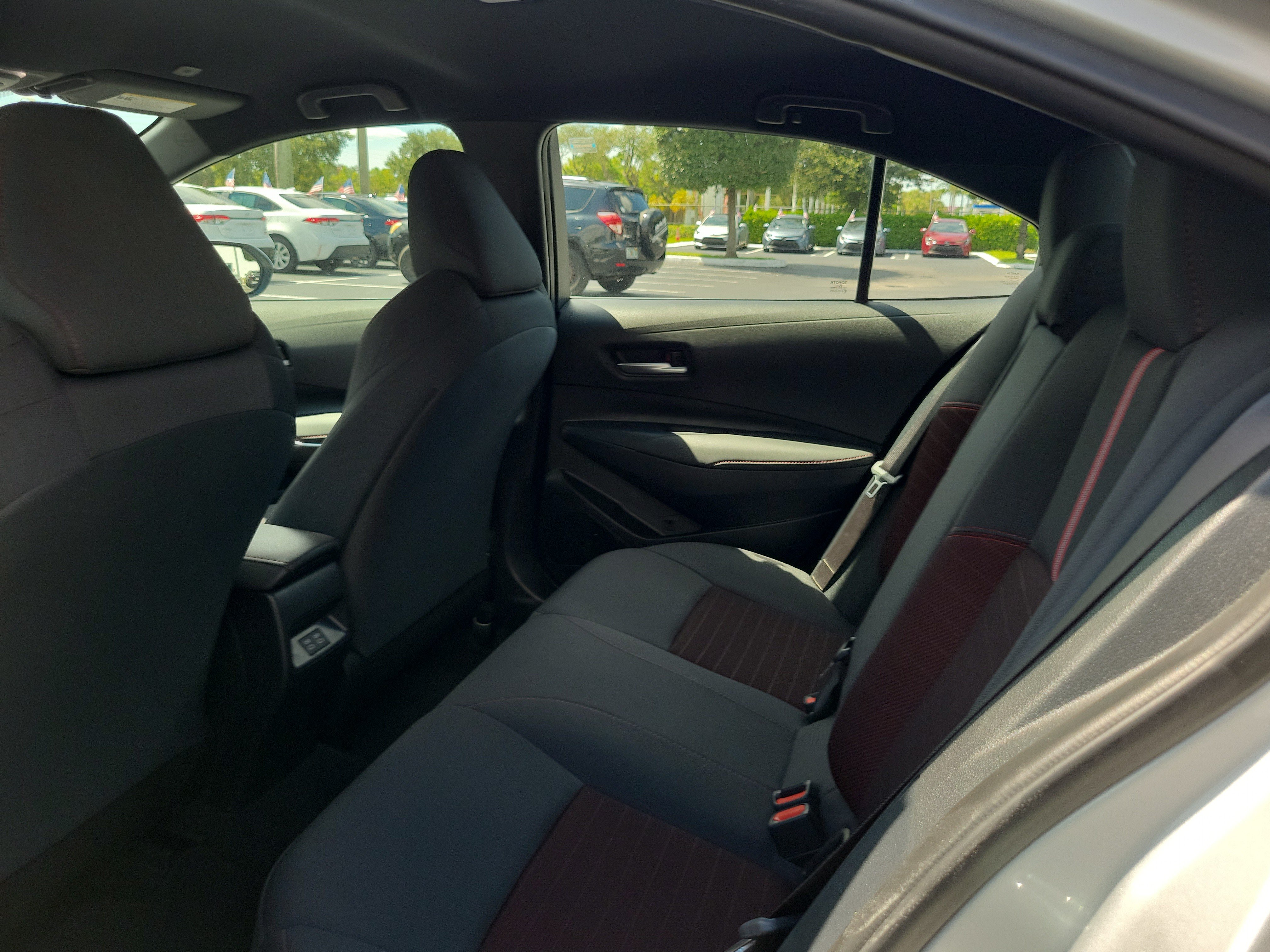 Used 2024 Toyota Corolla SE FWD image 18