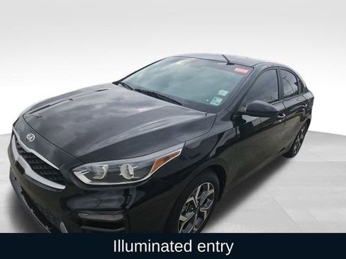 Used 2021 Kia Forte LXS image 12