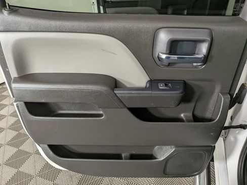 Used 2018 Chevrolet Silverado 1500 Custom w/ Custom Value Package image 28