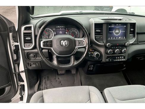 Used 2021 RAM 1500 Big Horn image 5