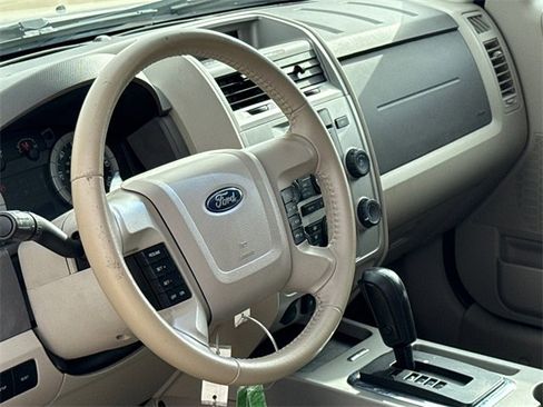Used 2009 Ford Escape XLT image 19
