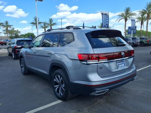 Used 2024 Volkswagen Atlas SE image 6