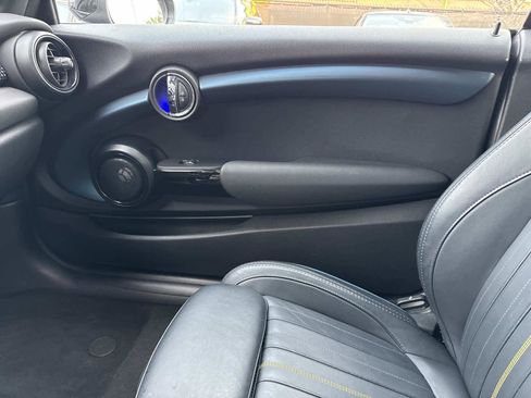 Used 2021 MINI Cooper S w/ Sidewalk Package image 17