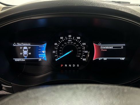 Used 2018 Ford Fusion SE w/ Fusion SE Technology Package image 18