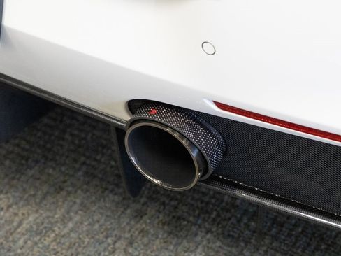 Used 2016 Ferrari 488 GTB image 7