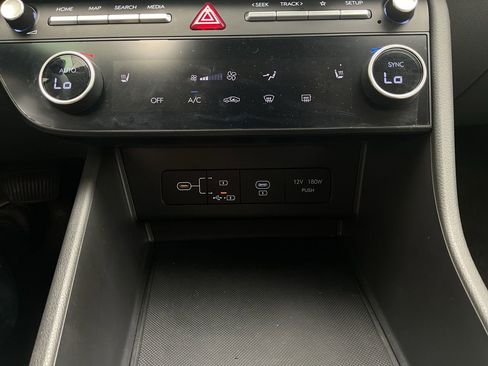 Used 2025 Hyundai Sonata SEL FWD image 25