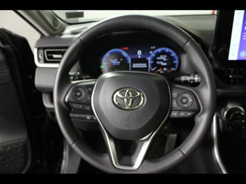 Used 2023 Toyota RAV4 Limited AWD/4WD image 18