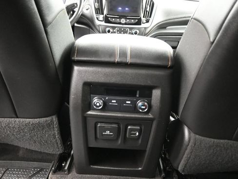 Used 2019 Chevrolet Traverse RS AWD/4WD image 25