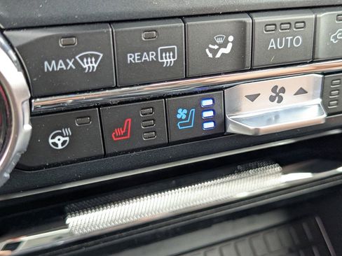 Used 2025 Ford F150 King Ranch w/ FX4 Off-Road Package image 30