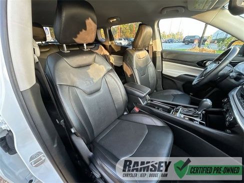 Certified 2022 Jeep Compass Limited image 24