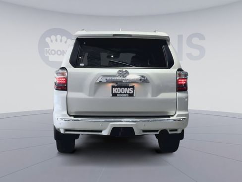 Used 2023 Toyota 4Runner Limited AWD/4WD image 10
