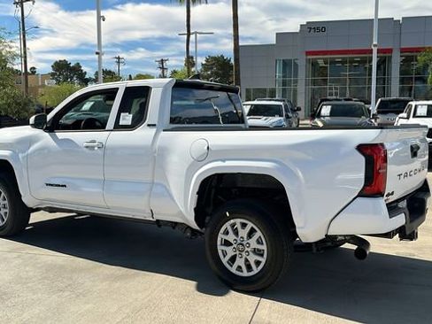 New 2026 Toyota Tacoma SR5 AWD/4WD image 18
