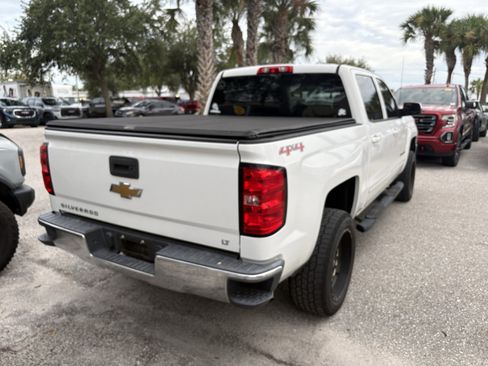 Used 2017 Chevrolet Silverado 1500 LT AWD/4WD image 7