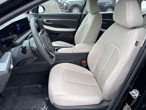 Used 2025 Hyundai Sonata SEL FWD image 36