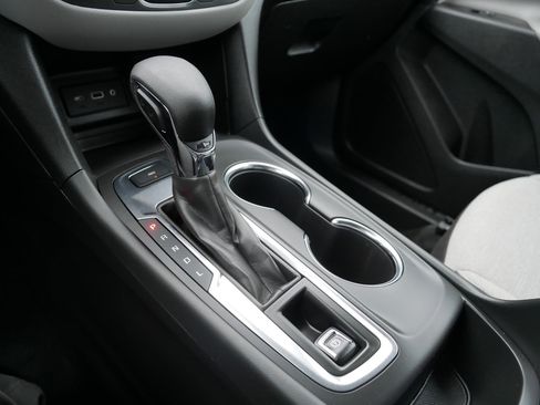 Used 2023 Chevrolet Equinox LS w/ LS Convenience Package image 24