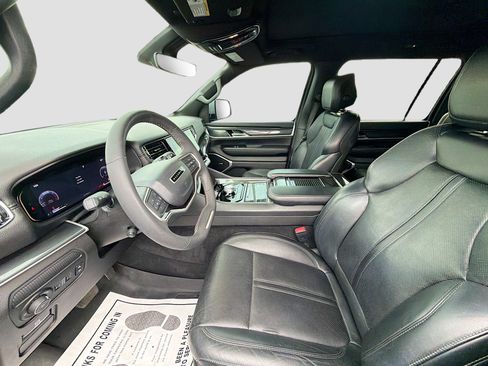 Used 2022 Jeep Wagoneer Series I w/ Premium Group I RWD image 21