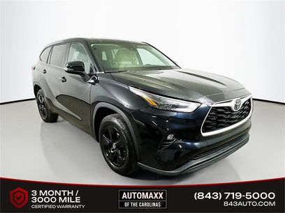 Used 2023 Toyota Highlander LE