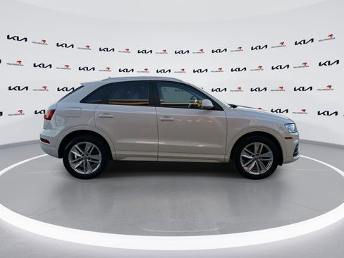 Used 2017 Audi Q3 2.0T Premium image 9