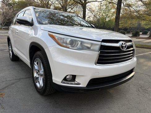 Used 2015 Toyota Highlander Limited image 46