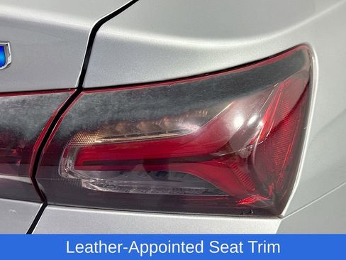 Used 2019 Chevrolet Malibu Hybrid w/ Leather Package image 36